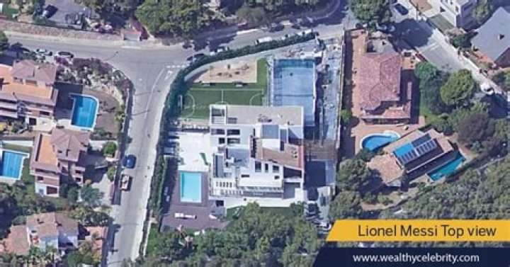 12 Most Expensive Houses Owned by Famous Footballers (Then and Now)