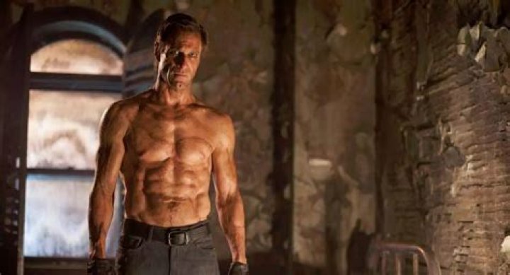 Aaron Eckhart Net Worth