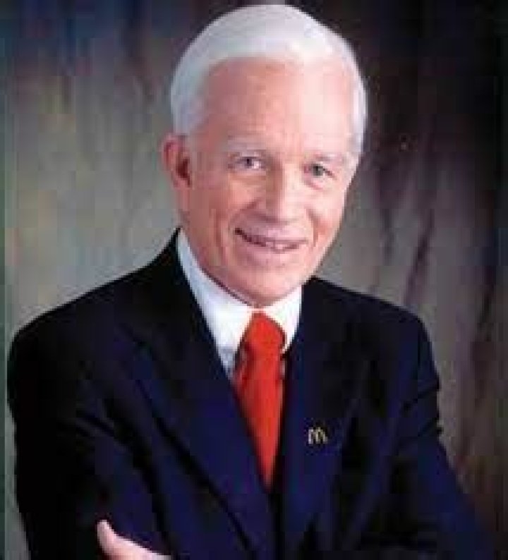 Andrew McKenna Net Worth