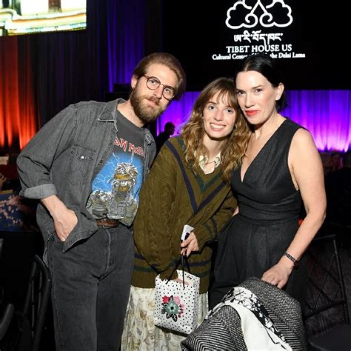 Caitlin Hutson Height, Weight, Net Worth, Age, Birthday, Wikipedia, Who, Nationality, Biography