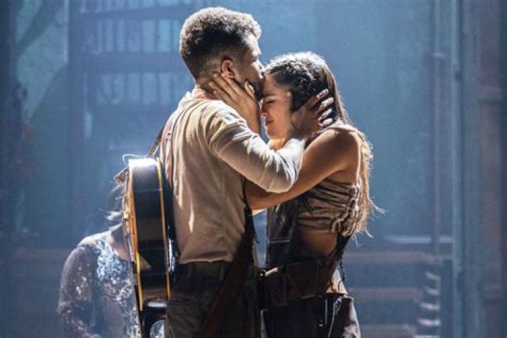 Carlos Valdes Girlfriend: Know About His Net Worth, Age and Height