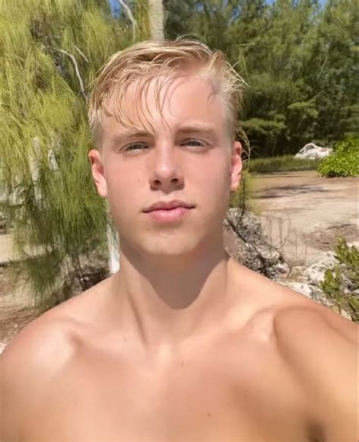 Carson Lueders