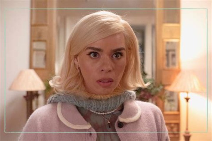 Chelsea Edge: 10 Facts On I Hate Suzie Actress