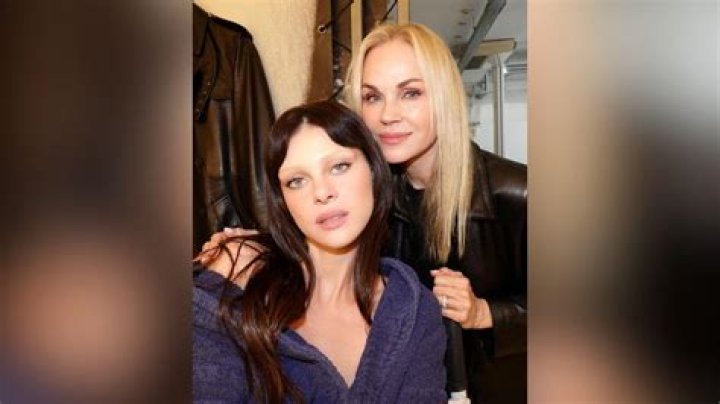 Claudia Heffner Peltz (Fashion model) – Nelson Peltz’s Wife