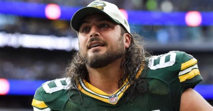 David Bakhtiari Contract, Salary, Net Worth, Wedding, College, Height, Weight, Age, Injury Update