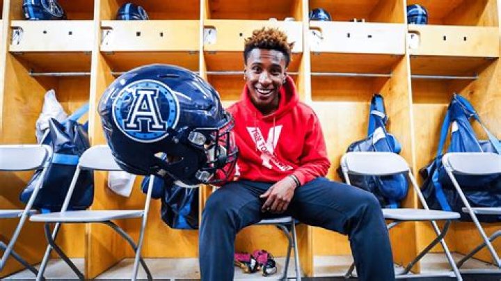 Deestroying (NFL) Wiki: Donald De La Haye Net Worth, Real Name