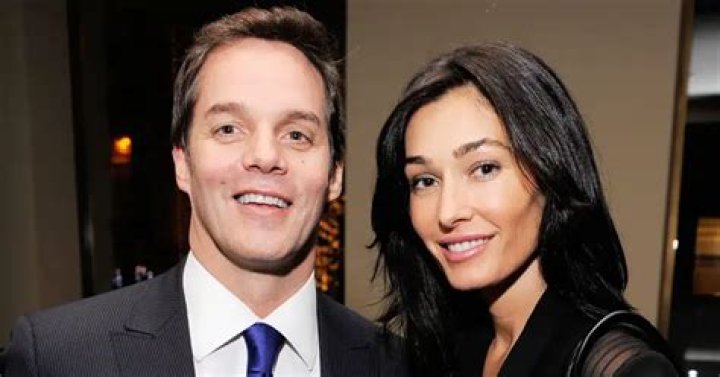 Does Bill Hemmer Have A Wife or Is He Gay? Political Affiliation and Girlfriend Revealed