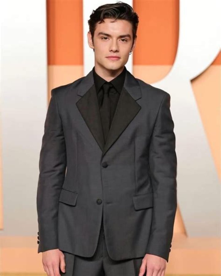 Exploring The Rising Stars: Young Dark Haired Male Actors