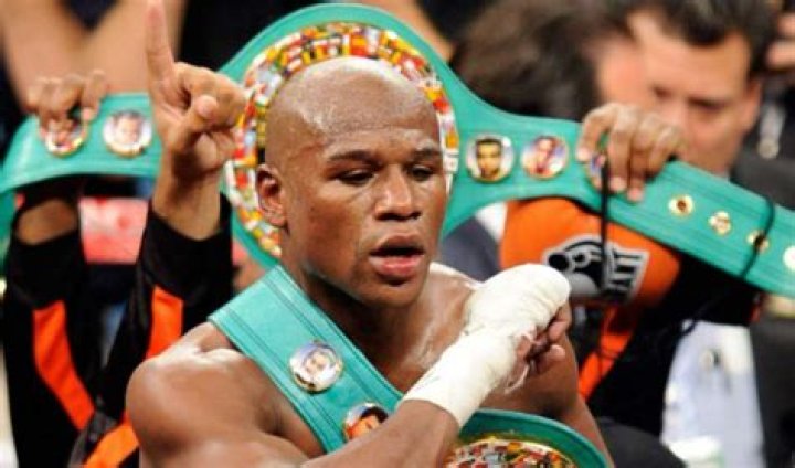 Floyd Mayweather Jr. Height, Weight, Body Measurements, Shoe Size