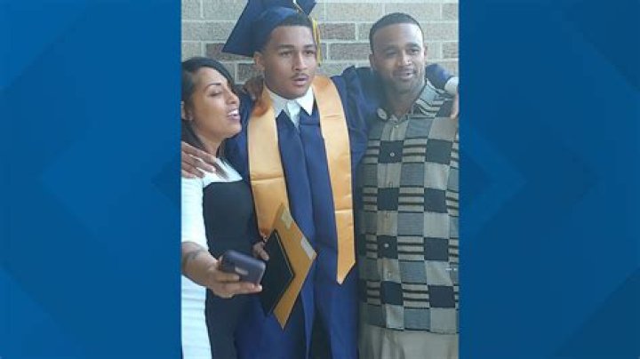 Geno Stone Contract, Salary, Net Worth, College, NFL Draft, Mother, Parents, PFF, High School