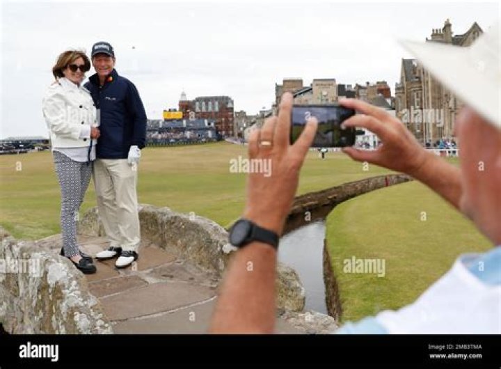 Golfer Tom Watson Is Engaged To Leslieanne Wade, What We Know About Her Age and Career So Far
