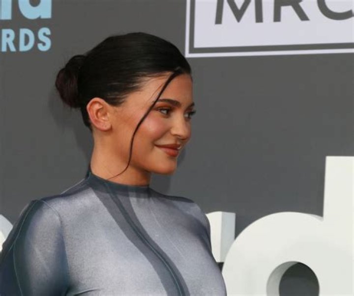 How much does Kylie Jenner make a day?