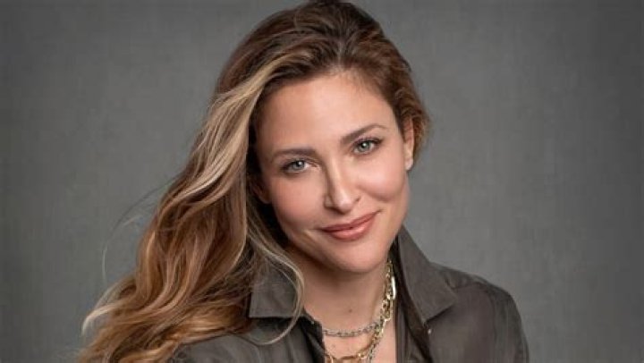 Is Jill Wagner Related To Robert Wagner? Unraveling The Connection