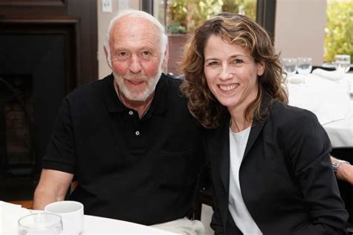 James Simons: Wife, net worth, tattoos, smoking & body facts