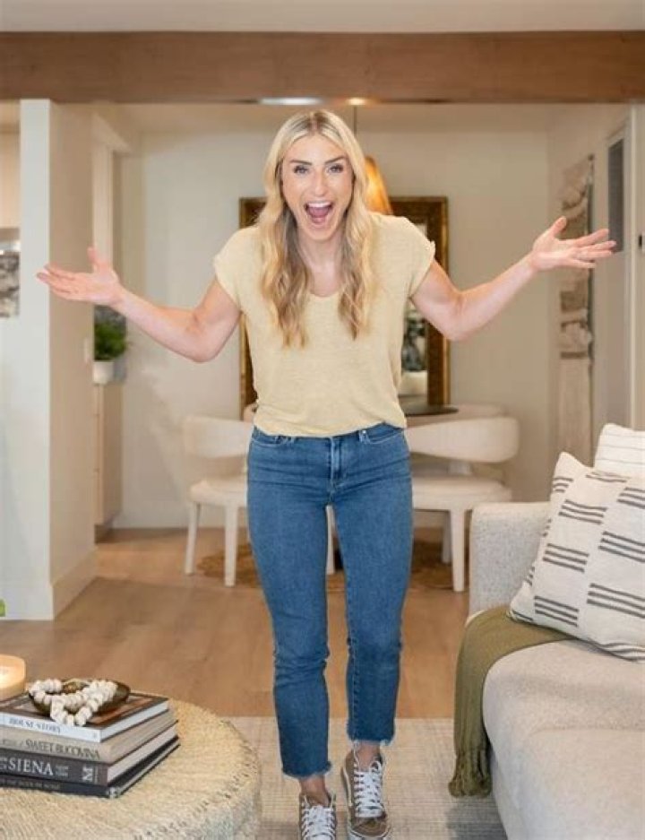 Jasmine Roth Bio, Wiki, Age, Married, HGTV, House, and Net Worth