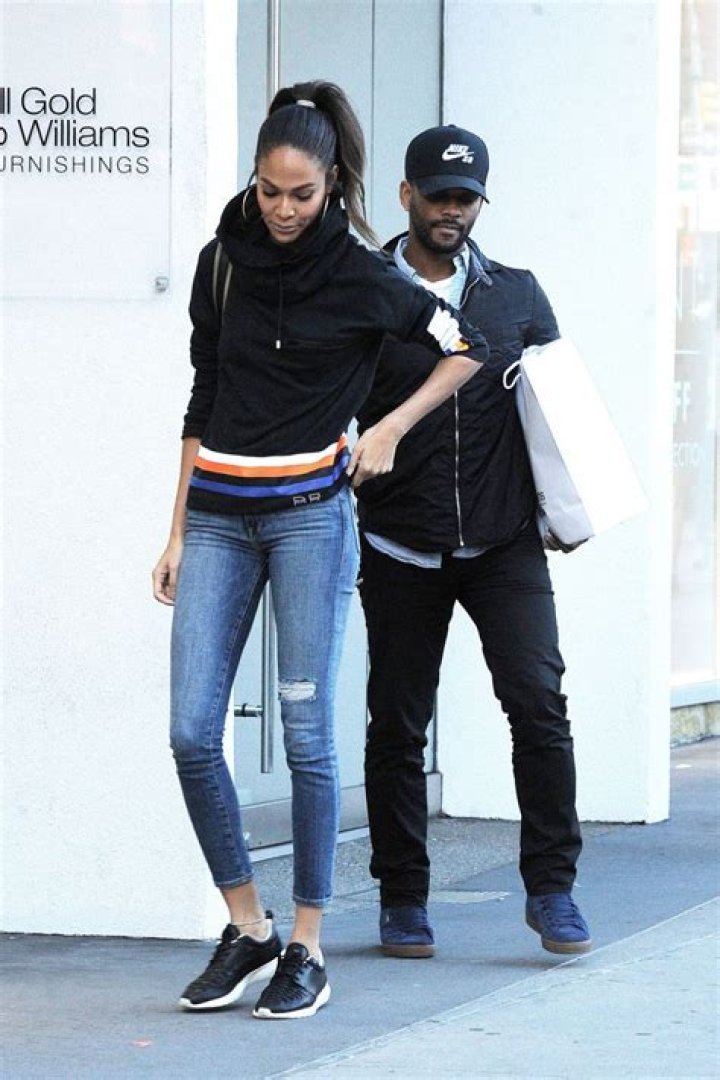 Joan Smalls: Boyfriend, net worth, tattoos, smoking & body measurements