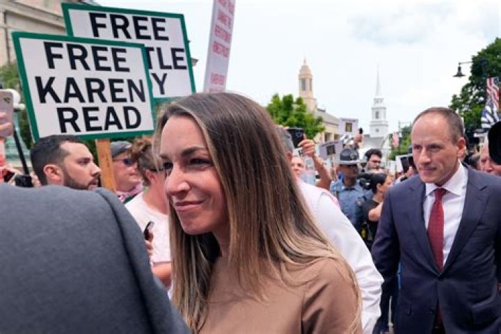 Karen E. Castoldi Net Worth