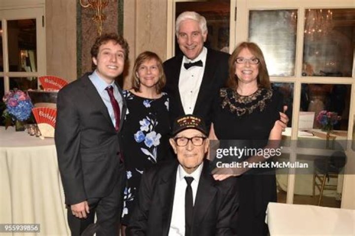 Kate Lear Husband Jonathan Lapook: Age, Net Worth And Children