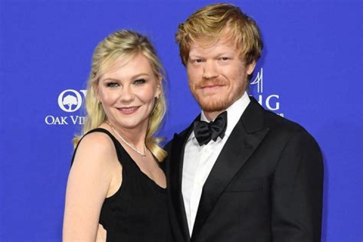 Kirsten Dunst: Boyfriend, net worth, tattoos, smoking & body measurements