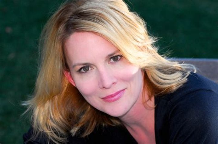 Laurel Holloman’s Net Worth, Biography, Career, Awards, Fact and Life Story