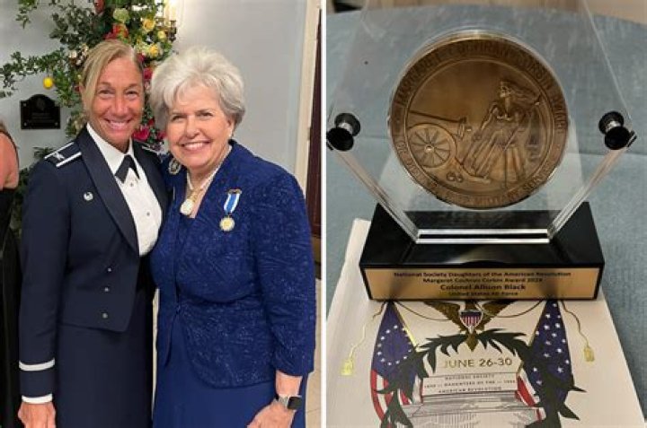 Lauren Henderson’s biography, net worth, fact, career, awards and life story