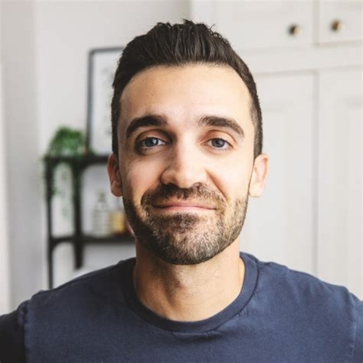 Matt D’Avella (YouTuber) Wiki, Biography, Age, Height, Weight, Wife, Net Worth, Career