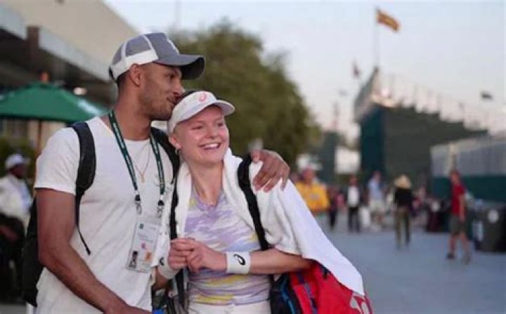 
Meet Harriet Dart Boyfriend Stephen Falck Relationship Timeline And Age Gap 