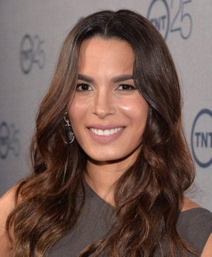 Nadine Velazquez Net Worth