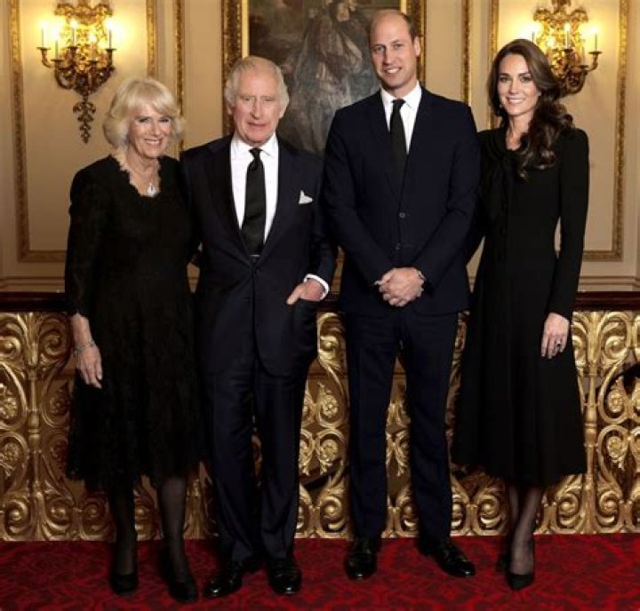 
Palace Shares New Photo of Charles, Camilla, William and Kate on Night Before Queen’s Funeral 