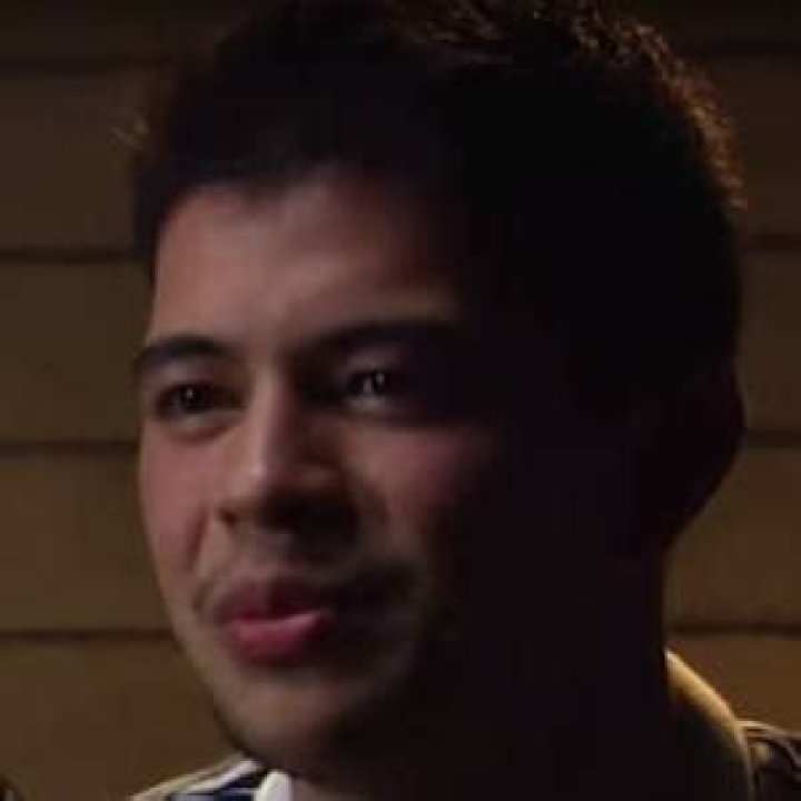 Rayver Cruz Net Worth