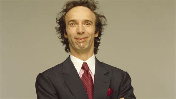 Roberto Benigni Biography, Family, Career, Movies, Wife, Facebook and Video