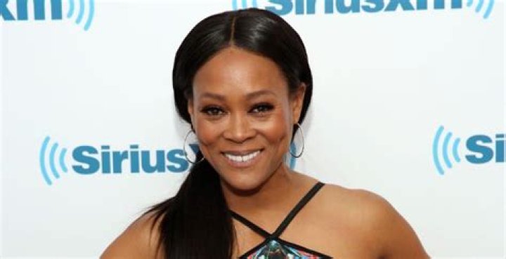 Robin Givens Height, Weight, Measurements, Bra Size, Shoe Size
