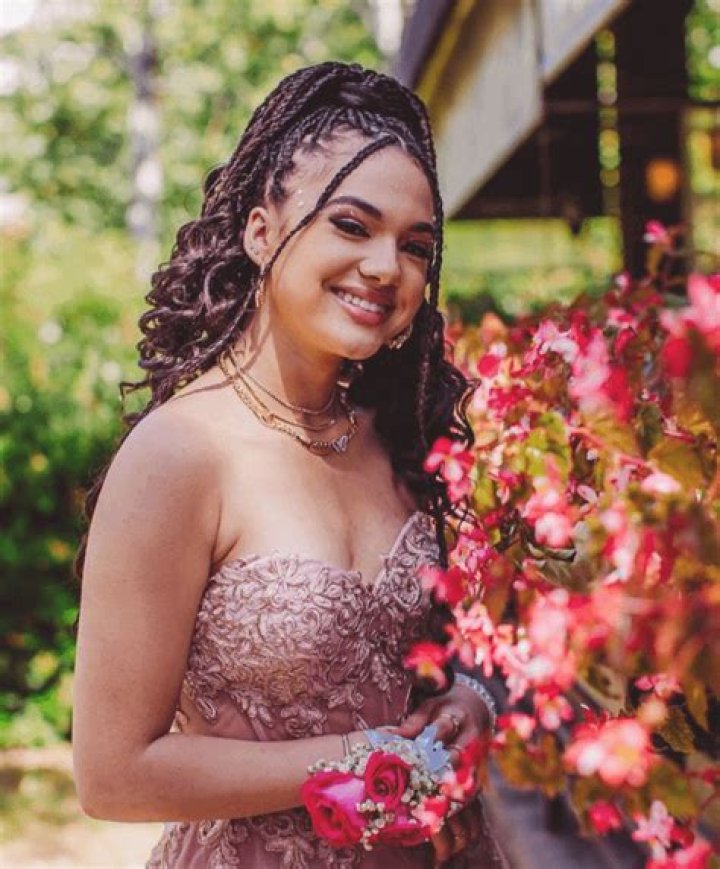 Scarlet Spencer Biography; Net Worth, Age, Height, Boyfriend And Parents