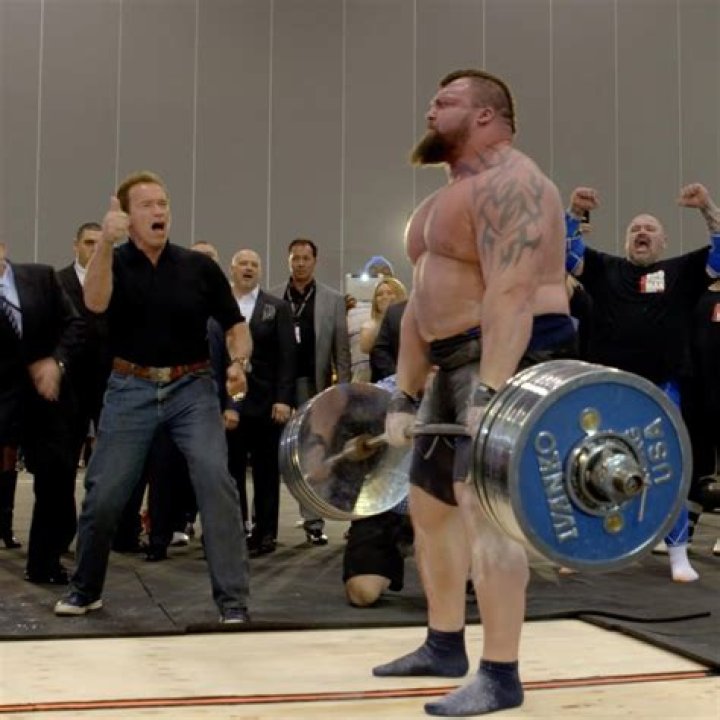 Shaunna Hall Net Worth