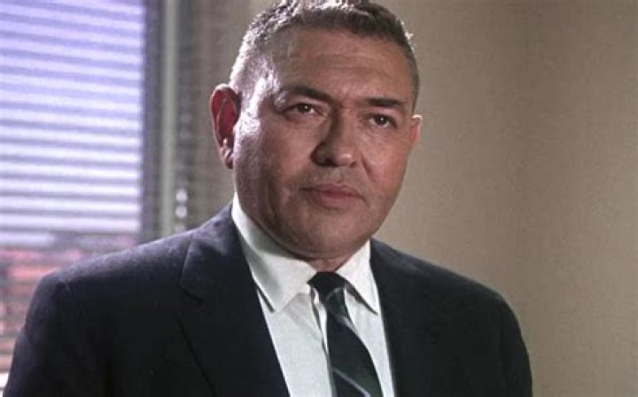 Simon Oakland Net Worth