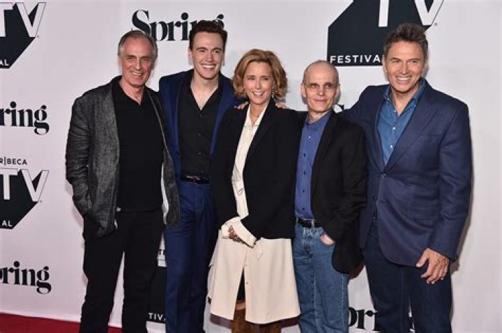 Tea Leoni Bio, Wiki, Age, Height, Husband, Kids, Skin Cancer, Movies and Net Worth