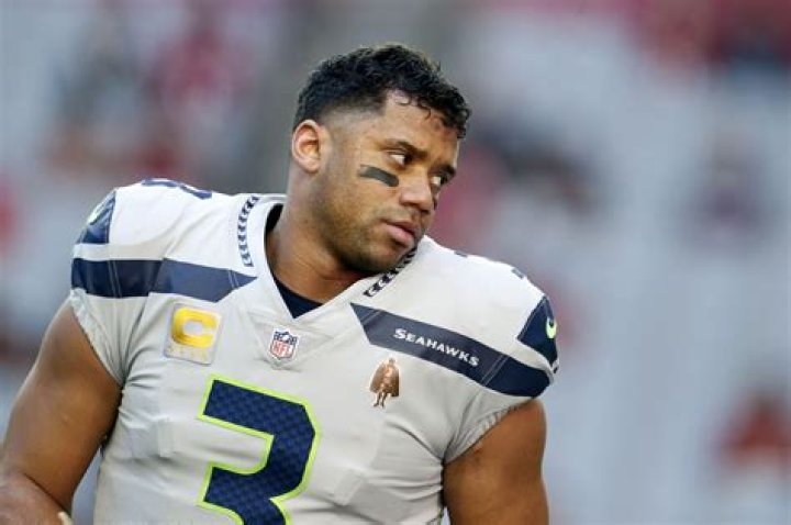 Top 10 Richest NFL Players in The World