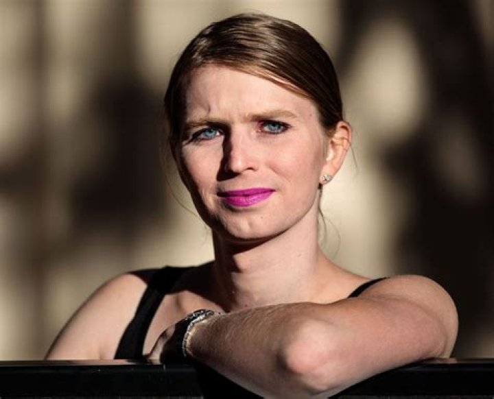 Transgender Activist Chelsea Manning Before And After Pictures Revealed