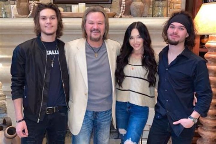 Travis Tritt Children: Meet Tyler Reese Tritt, Tarian Nathaniel Tritt, Tristan James