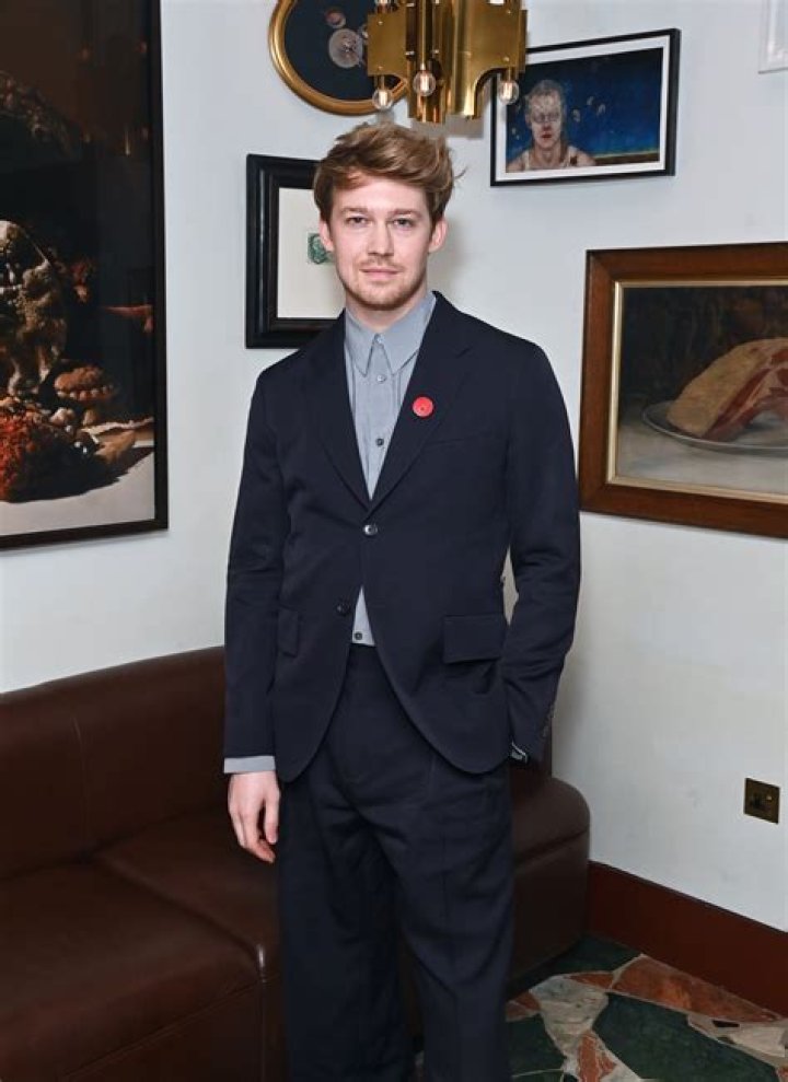 Who Are Joe Alwyn Parents Richard Alwyn And Elizabeth Alwyn? Meet His Family On Instagram