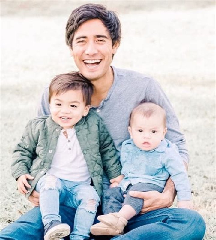 Zach King Net Worth ,Magic, Wife, Age, Wiki, Biography, Height, TikTok, Family